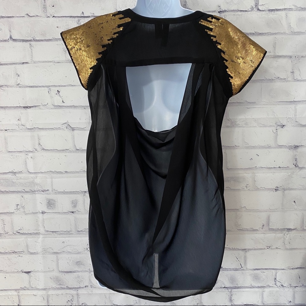 Sheer High-Low Top - Picture 3 of 4
